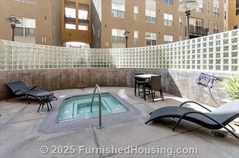 101 San Fernando - Mid-Rise - 101 East San Fernando St, San Jose, CA  95112 - LG - 4676704