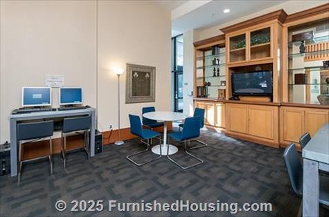 101 San Fernando - Mid-Rise - 101 East San Fernando St, San Jose, CA  95112 - LG - 6490284