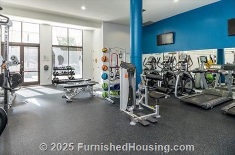 101 San Fernando - Mid-Rise - 101 East San Fernando St, San Jose, CA  95112 - LG - 6490287