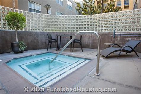 101 San Fernando - Mid-Rise - 101 East San Fernando St, San Jose, CA  95112 - LG - 6490298
