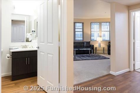 101 San Fernando - Mid-Rise - 101 East San Fernando St, San Jose, CA  95112 - LG - 6490304
