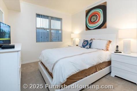 101 San Fernando - Mid-Rise - 101 East San Fernando St, San Jose, CA  95112 - LG - 6490311
