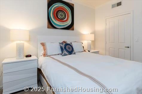 101 San Fernando - Mid-Rise - 101 East San Fernando St, San Jose, CA  95112 - LG - 6490312