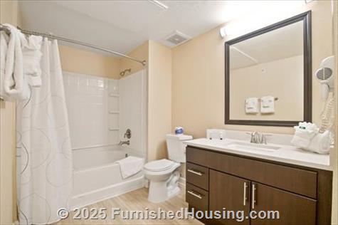 101 San Fernando - Mid-Rise - 101 East San Fernando St, San Jose, CA  95112 - LG - 6584977