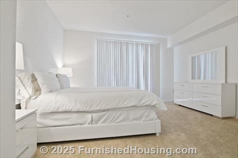 101 San Fernando - Mid-Rise - 101 East San Fernando St, San Jose, CA  95112 - LG - 7560425
