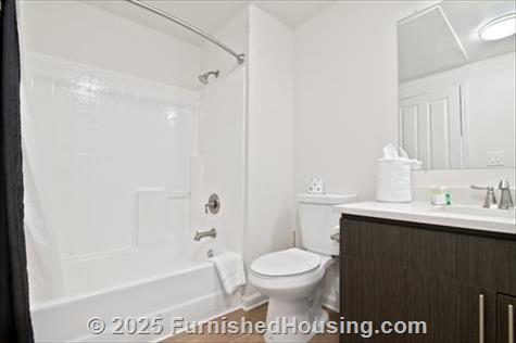 101 San Fernando - Mid-Rise - 101 East San Fernando St, San Jose, CA  95112 - LG - 7560426