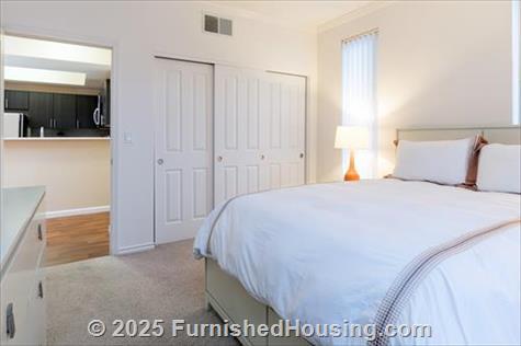 101 San Fernando - Mid-Rise - 101 East San Fernando St, San Jose, CA  95112 - LG - 8112252