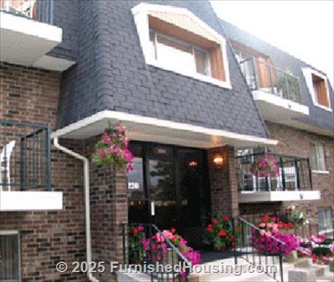 12 Oaks at Northbrook - Townhouse - 3220 Sanders Rd., Northbrook, IL  60062 - LG - 80030
