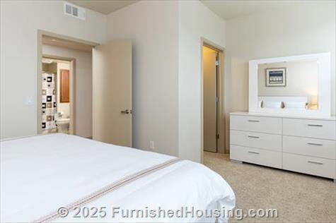 121 Tasman - Low-Rise - 121 East Tasman Drive, San Jose, CA  95134 - LG - 4794013