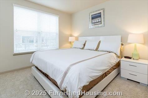 121 Tasman - Low-Rise - 121 East Tasman Drive, San Jose, CA  95134 - LG - 6490345