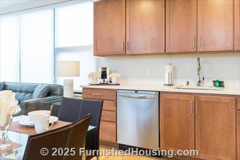 121 Tasman - Low-Rise - 121 East Tasman Drive, San Jose, CA  95134 - LG - 6490353