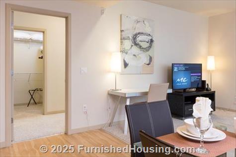 121 Tasman - Low-Rise - 121 East Tasman Drive, San Jose, CA  95134 - LG - 6490355