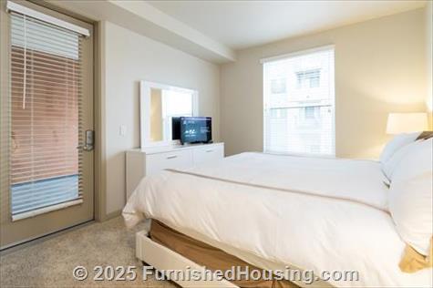 121 Tasman - Low-Rise - 121 East Tasman Drive, San Jose, CA  95134 - LG - 6490356