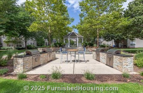 14 North Apartments - Garden-Apt - 1000 Crane Brook Way, Peabody, MA  01960 - LG - 6229298