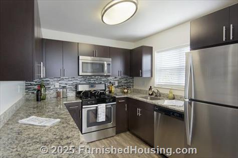 14 North Apartments - Garden-Apt - 1000 Crane Brook Way, Peabody, MA  01960 - LG - 6229300