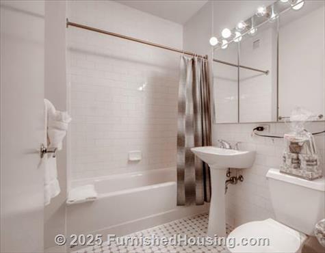 1500 Locust -  - 1500 Locust St, Philadelphia, PA  19103 - LG - 8084009
