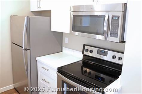 1900 Ocean Beach Club - Hi-Rise - 1900 East Ocean Blvd., Long Beach, CA  90802 - LG - 4365755