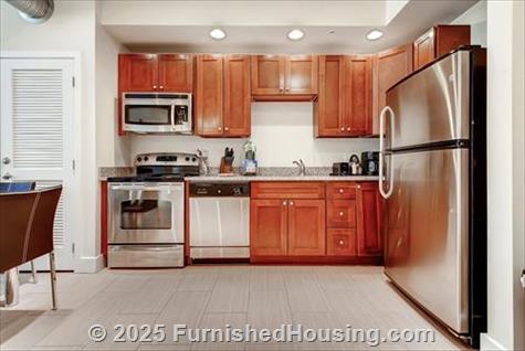 215 West Apartments -  - 215 West Washington St, Chicago, IL  60606 - LG - 4844321