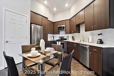 300 Railway - Hi-Rise - 300 Railway, Campbell, CA  95008 - LG - 6116018