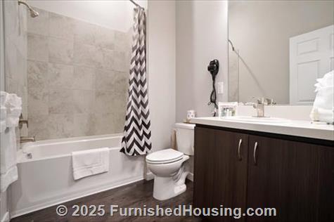 300 Railway - Hi-Rise - 300 Railway, Campbell, CA  95008 - LG - 6116020