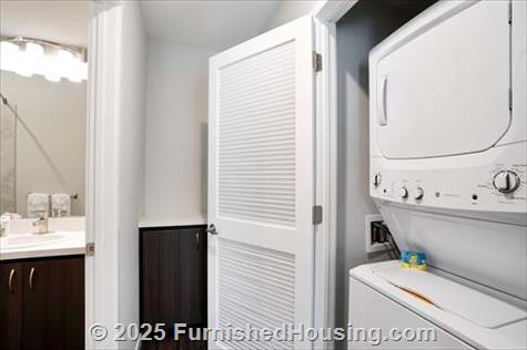 300 Railway - Hi-Rise - 300 Railway, Campbell, CA  95008 - LG - 6116021