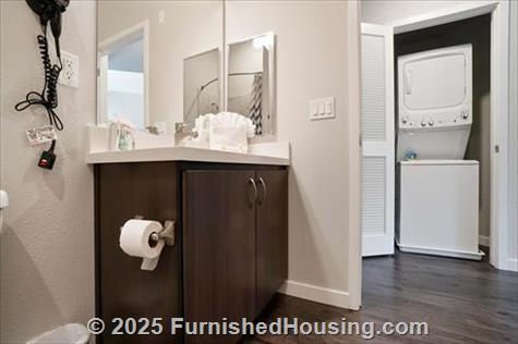300 Railway - Hi-Rise - 300 Railway, Campbell, CA  95008 - LG - 6116027