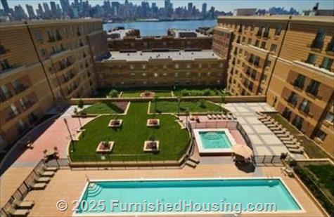 55 Riverwalk Place - mid-rise - 55 Riverwalk Place, West New York, NJ  07093 - LG - 2262662