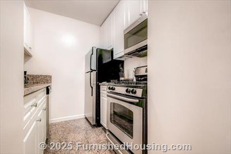 AVA Studio City - Walk Up - 10979 Bluffside Drive, Studio City, CA  91604 - LG - 5731461