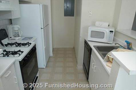 Alister Nanuet - Garden-Apt - 100 Avalon Gardens Dr, Nanuet, NY  10954 - LG - 53159