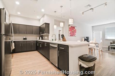 Anton Menlo - Low-Rise - 3639 Haven Avenue, Menlo Park, CA  94025 - LG - 6589768