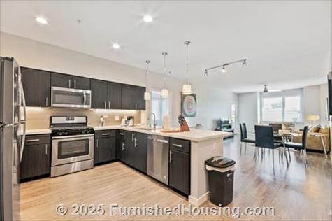 Anton Menlo - Low-Rise - 3639 Haven Avenue, Menlo Park, CA  94025 - LG - 7665405
