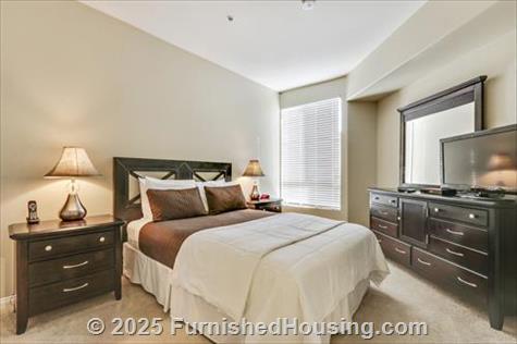Aqua Marina del Rey - Garden-Apt - 4750 Lincoln Boulevard, Marina Del Rey, CA  90292 - LG - 4745879