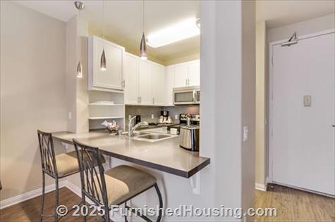 Aqua Marina del Rey - Garden-Apt - 4750 Lincoln Boulevard, Marina Del Rey, CA  90292 - LG - 4906101