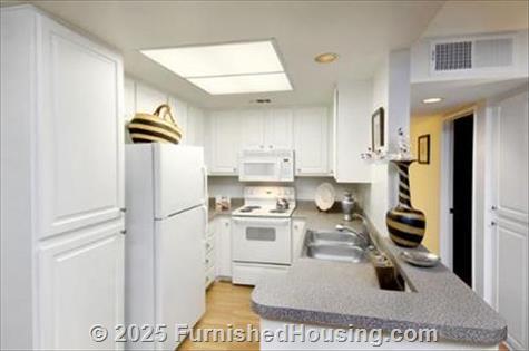 Archstone La Jolla -  - 8558 Villa La Jolla Drive, La Jolla, CA  92037 - LG - 274916