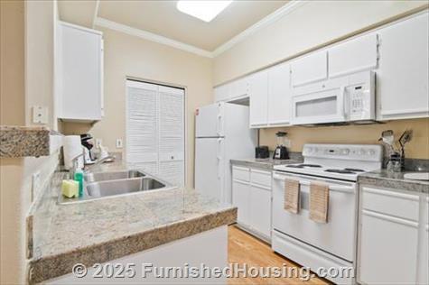Arioso - Low-Rise - 19608 Pruneridge Ave, Cupertino, CA  95014 - LG - 6585193