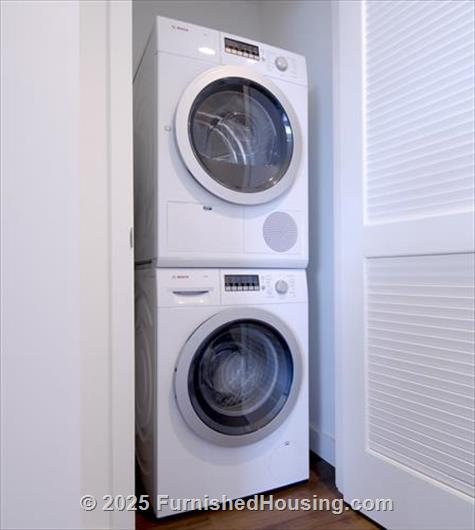Arlington Fully Furnished Apartment - Hi-Rise - 220 20th Street South, Arlington, VA  22202 - LG - 3757384