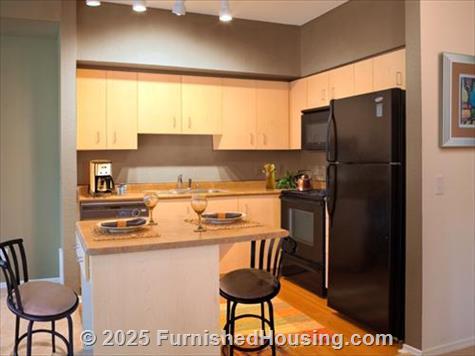 Avalon ParcSquare - Mid-Rise - 16080 N.E. 85th Street, Redmond, WA  98052 - LG - 552067