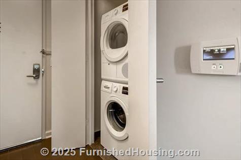 BLVD 401 - Hi-Rise - 401 Washington Boulevard, Jersey City, NJ  07310 - LG - 4465218
