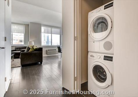 BLVD 401 - Hi-Rise - 401 Washington Boulevard, Jersey City, NJ  07310 - LG - 8242628