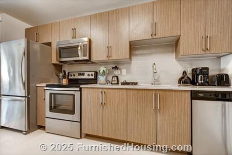 BLVD 401 - Hi-Rise - 401 Washington Boulevard, Jersey City, NJ  07310 - LG - 8242632