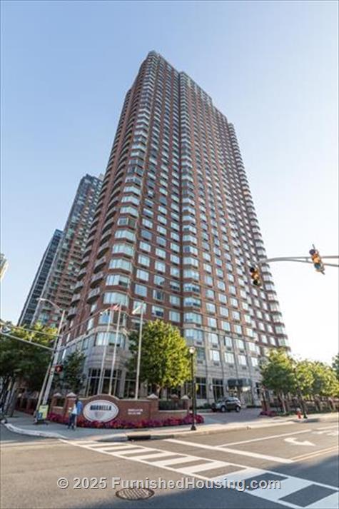 BLVD 425 - Hi-Rise - 425 Washington Blvd, Jersey City, NJ  07310 - LG - 6512861
