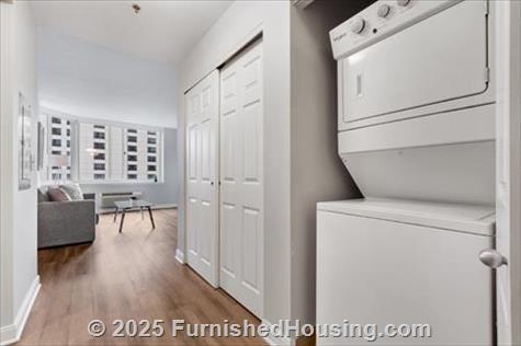BLVD 425 - Hi-Rise - 425 Washington Blvd, Jersey City, NJ  07310 - LG - 7701928