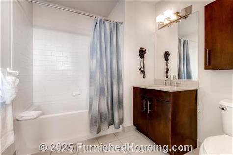 BLVD 475 - Hi-Rise - 475 Washington Blvd, Jersey City, NJ  07310 - LG - 7540272