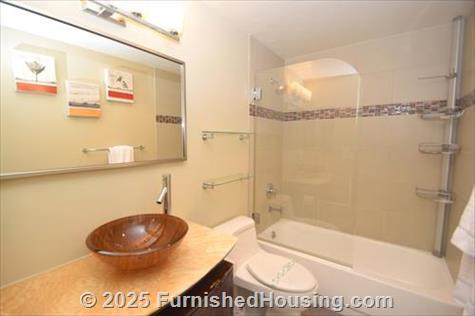 Bay Crest -  - 201 Harrison St., San Francisco, CA  94105 - LG - 5522004