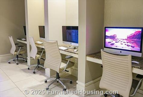Bradford Luxury Apartments -  - 21087 Bradford Green Square, Cary, NC  27519 - LG - 4837271