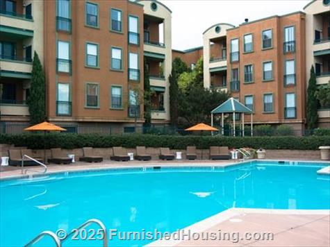 Bridgepointe - Low-Rise - 2201 Bridgepointe Pkwy, San Mateo, CA  94404 - LG - 3787347