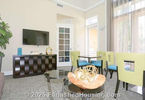 Bridgepointe - Low-Rise - 2201 Bridgepointe Pkwy, San Mateo, CA  94404 - LG - 4861623