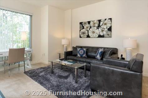 Bridgepointe - Low-Rise - 2201 Bridgepointe Pkwy, San Mateo, CA  94404 - LG - 4861643