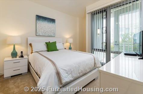 Bridgepointe - Low-Rise - 2201 Bridgepointe Pkwy, San Mateo, CA  94404 - LG - 4861645
