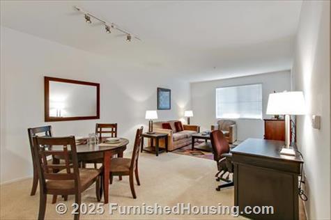 Bridgepointe - Low-Rise - 2201 Bridgepointe Pkwy, San Mateo, CA  94404 - LG - 4861650